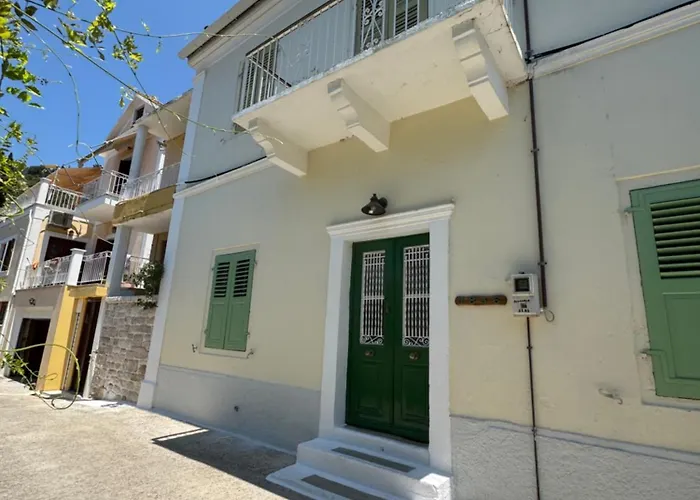 1836 Traditional House